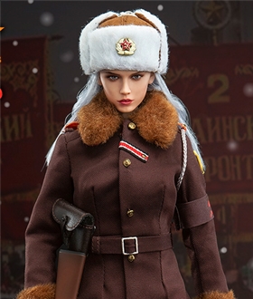 16-Red-Alert-Soviet-Female-Officer-Katyusha
