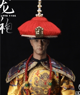 16-Emperor-Qing-Dynasty-Dragon-Robe-Elevator-Set