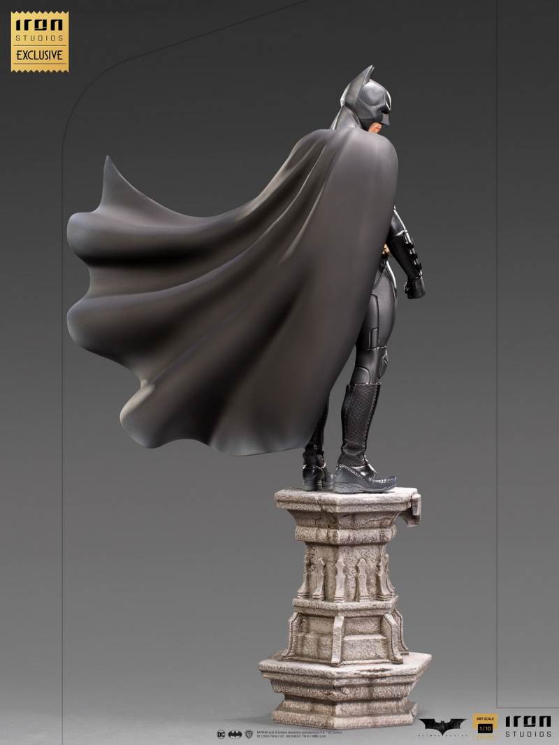 Iron Studios Batman Deluxe Art Scale 1 10 Batman Begins CCXP