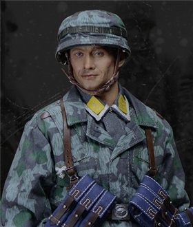 German-Paratrooper-of-World-War-II-Ardennes-1944-16