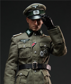 WWII-German-Army-Officer-16