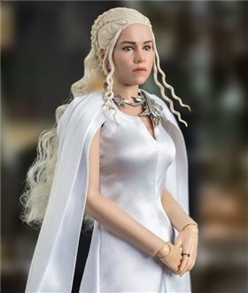 Game-of-Thrones-16-Daenerys-Targaryen-Season-5