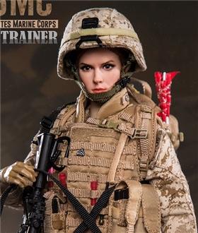 US-Marine-Corps-female-dog-trainer-16