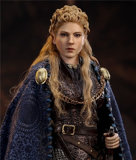 Female-Vikings-16