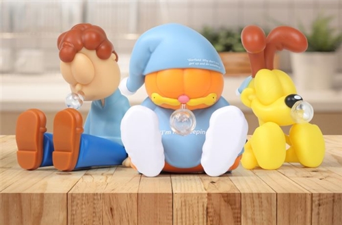 ZCWO - Sleeping Garfield Family Little Garfield suit