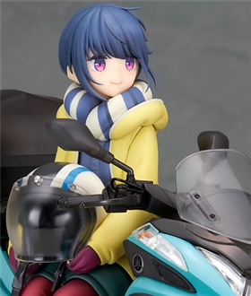 Yuru-Camp-Rin-Shima-with-Three-wheeled-Motorcycle-110