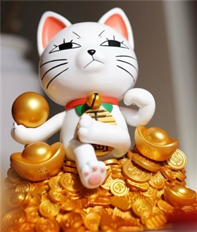 Throne-Turbo-Granny-Fortune-Cat-Gold-Coin-Dandadan