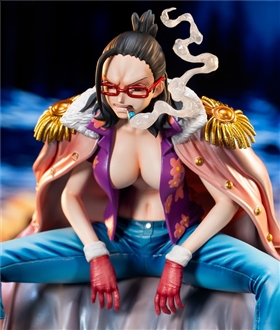 Tashigi - One Piece