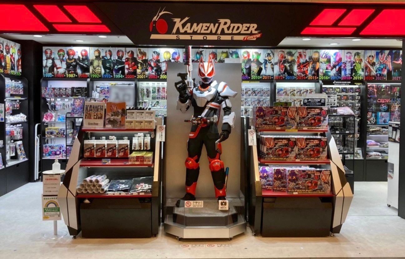 พาชม Kamen Rider Geats Statue ขนาดเท่าตัวจริง ที่ Kamen Rider Store
