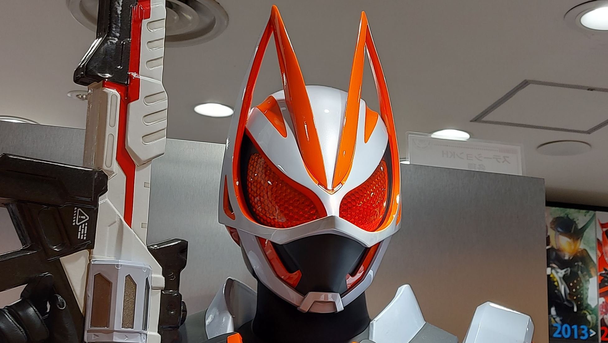 พาชม Kamen Rider Geats Statue ขนาดเท่าตัวจริง ที่ Kamen Rider Store