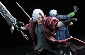 ภาพรีวิวเพิ่มกับสินค้าขนาด 1/12 ของ Dante และ Nero ค่าย Sentinel Toys