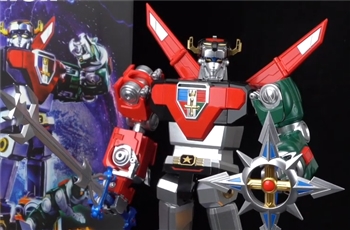 Threezero กับวีดีโอโชว์การรวมร่างหุ่น Robot Road Voltron