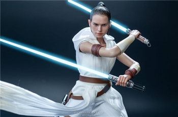 Official Review Hot Toys Rey & D-0