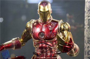 รีวิวภาพถ่ายจริง Hot Toys Iron Man Comic Origins Collection
