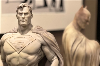 ต้นแบบงานปั้น Batman and Superman Mueseum Line statues ค่าย Queen Studios