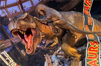 อลังการงานโชว์ กับธีมสวน Jurassic Park ที่จัดแสดงโชว์อยู่ที่ช็อป Prime1Studio ประเทศญี่ปุ่น