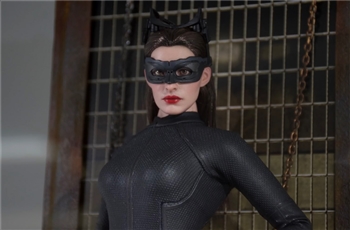 รีวิวภาพถ่ายจริง Hot Toys Catwoman