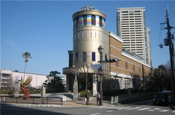 พาชมพิพิธภัณฑ์ที่สร้างขึ้นเพื่ออุทิศให้กับเท็ตซึกะ โอซามุ บิดาแห่งมังงะ