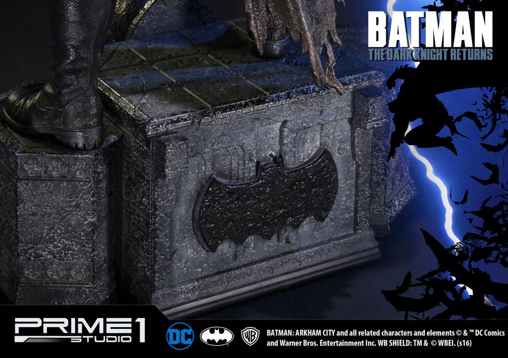 Batman: Dark Knight Returns Polystone Statue 1/3 Scale EX Version