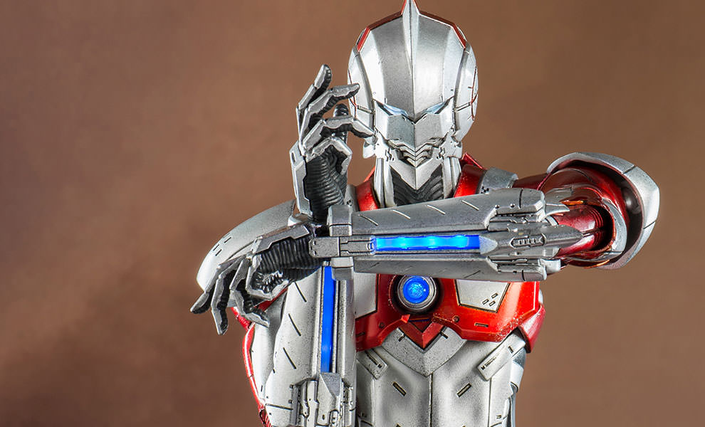 Ultraman Suit by Threezero