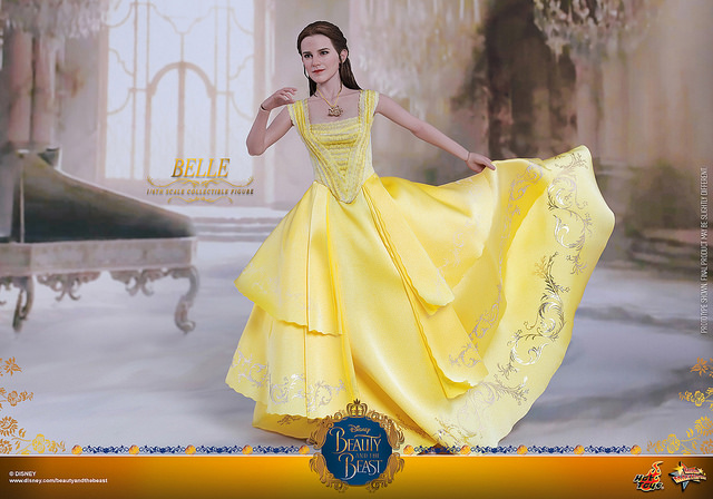 Beauty and the Beast –1/6th Scale Belle Collectible Figure