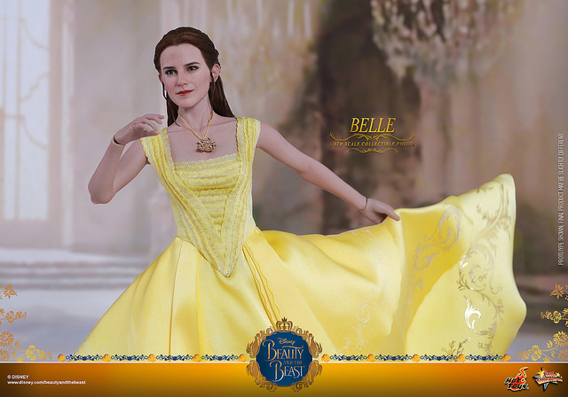 Beauty and the Beast –1/6th Scale Belle Collectible Figure