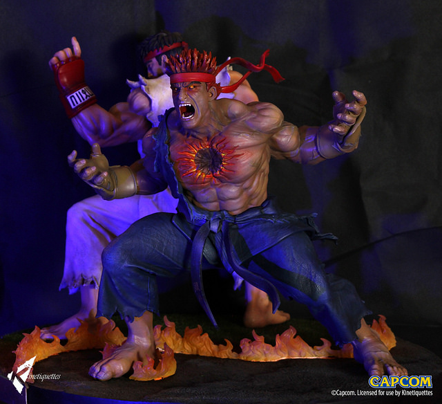 Ryu & Evil Ryu 1/4 ratio body statue!