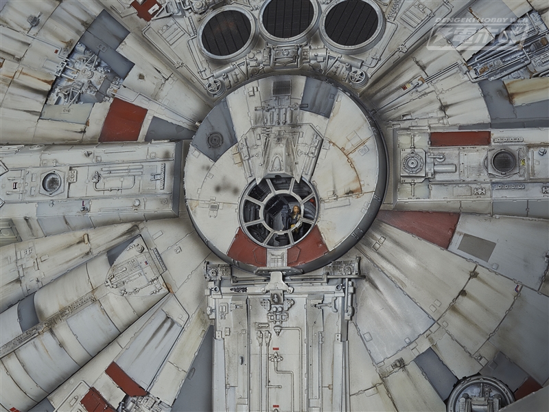 PERFECT GRADE 1/72 Millennium Falcon