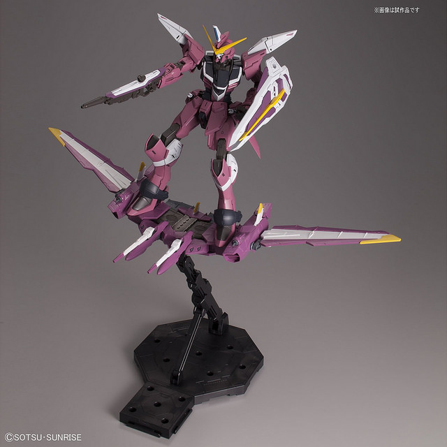 MG 1/100 ZGMF-X09A Justice Gundam Plastic Model from Mobile Suit Gundam SEED