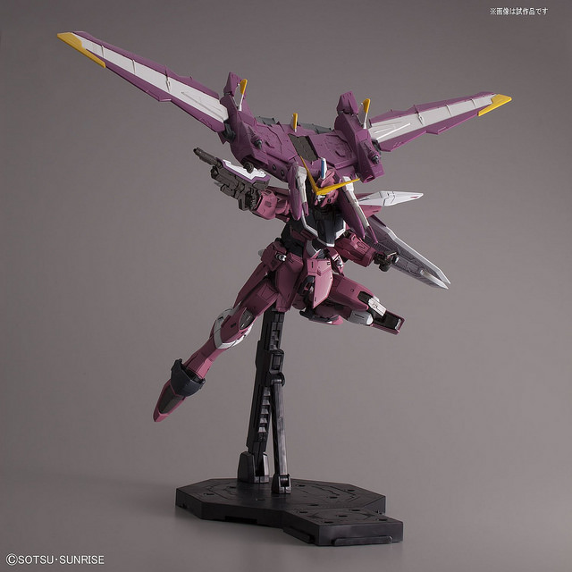 MG 1/100 ZGMF-X09A Justice Gundam Plastic Model from Mobile Suit Gundam SEED
