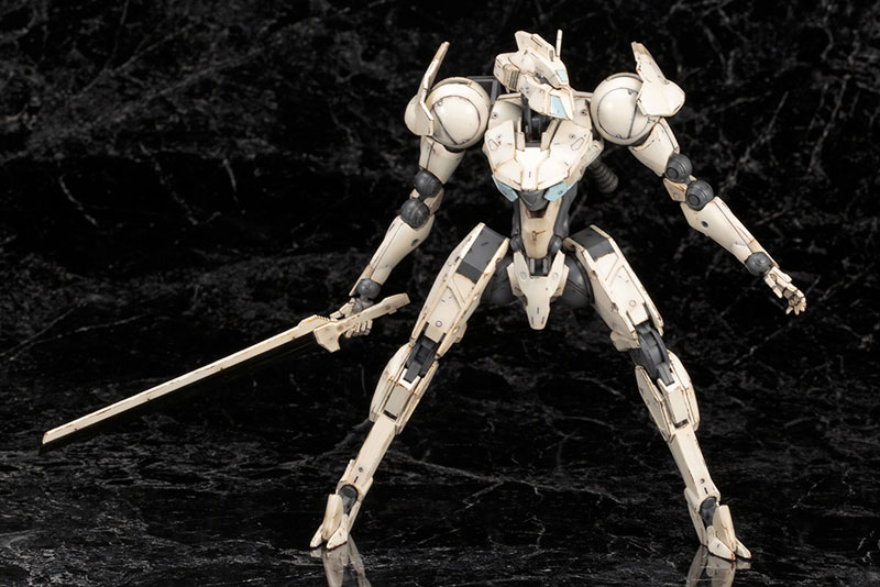 Frame Arms 1/100 Byakko Plastic Model