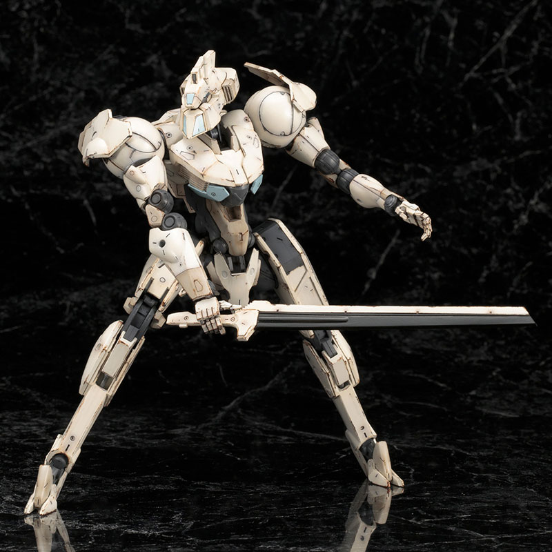 Frame Arms 1/100 Byakko Plastic Model