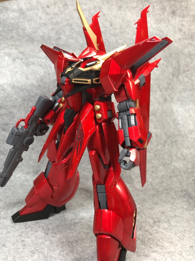 ลงสีเงางามกับ RE/100 AMX-107 Bawoo