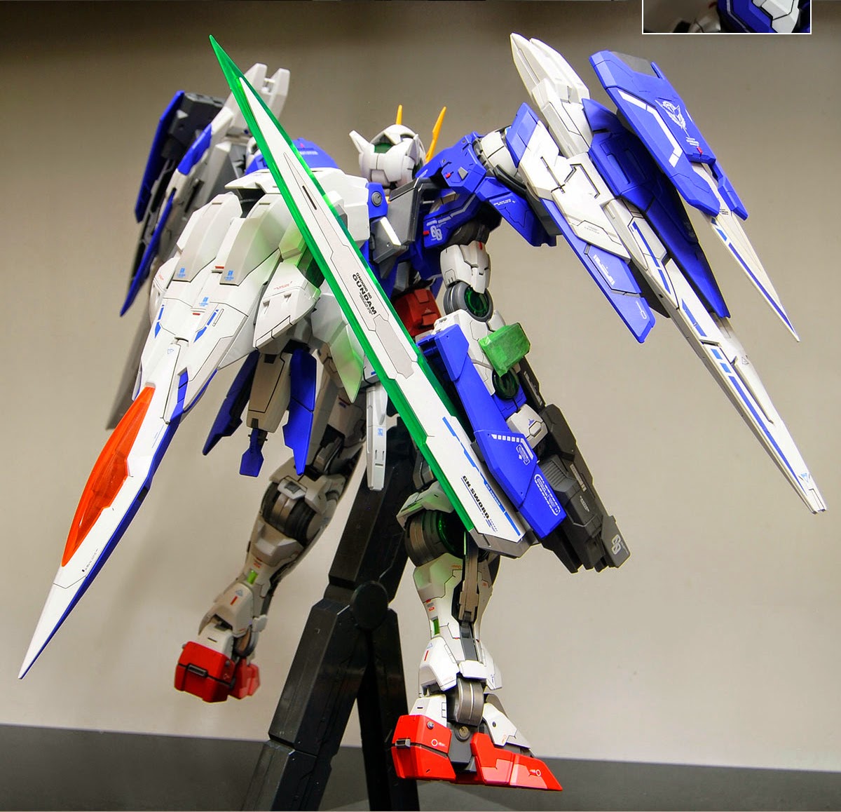 งาน custom: PG 1/60 00 Raiser อย่างงาม