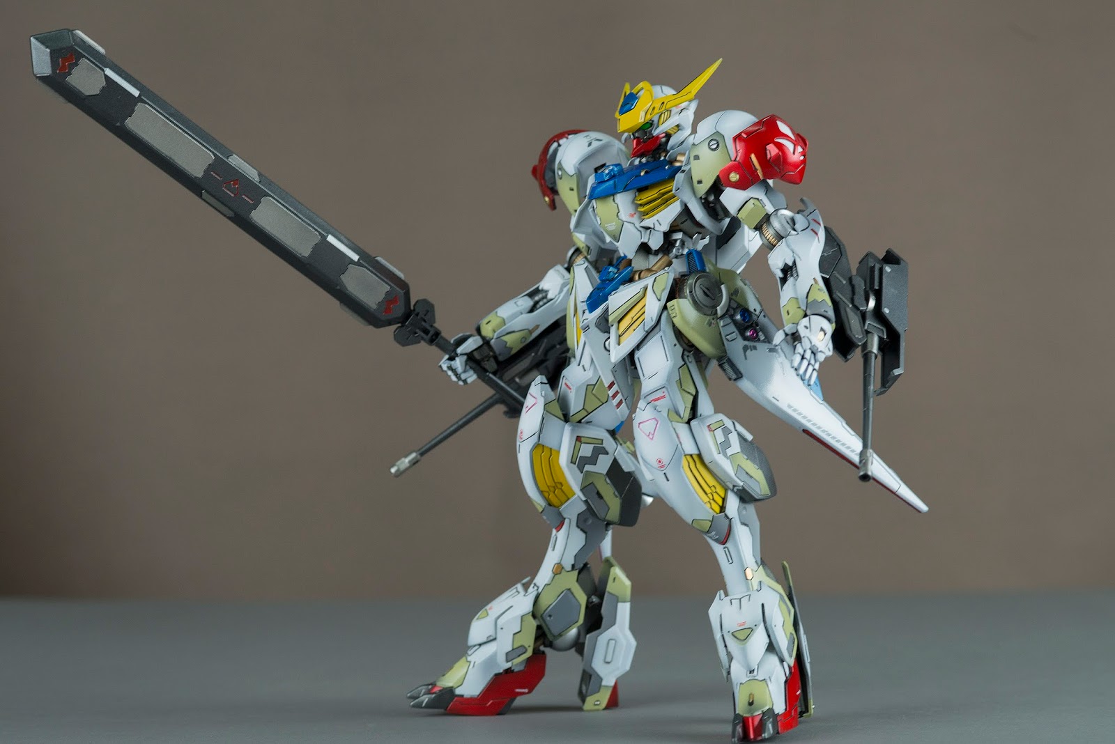 งาน custom: 1/100 Full Mechanics Gundam Barbatos Lupus
