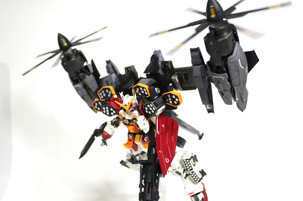 งาน custom : MG 1/100 Gundam Heavyarms [Damselfly]