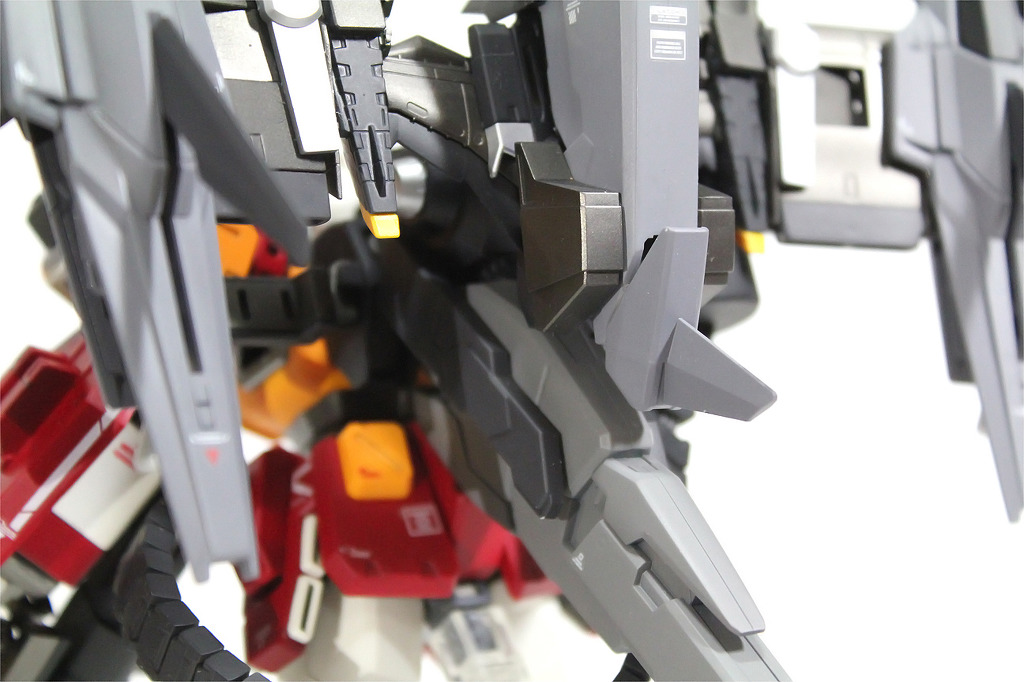 งาน custom : MG 1/100 Gundam Heavyarms [Damselfly]