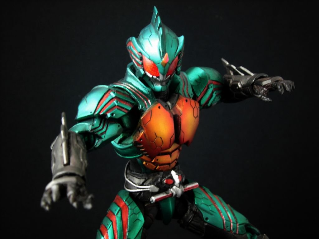 S.I.C. Remodeled Masked Rider Amazon Omega