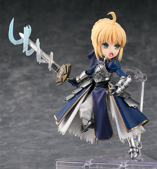 Fate/stay night [Unlimited Blade Works]: Saber Posable Figure