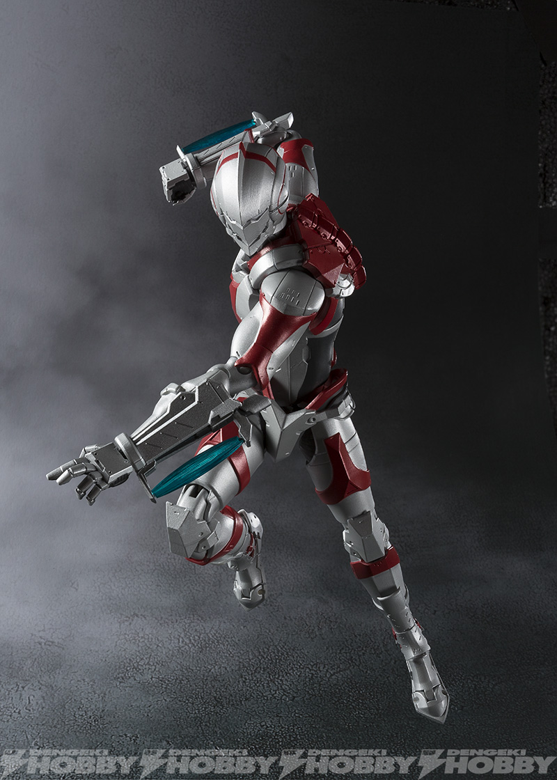 ULTRA-ACT x S.H. Figuarts - ULTRAMAN