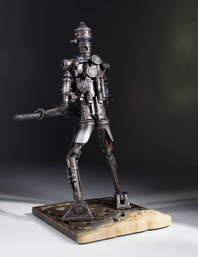 Gentle Giant Star Wars Assassin's Robot [IG-88] 1/8 Proportional Statue Statue
