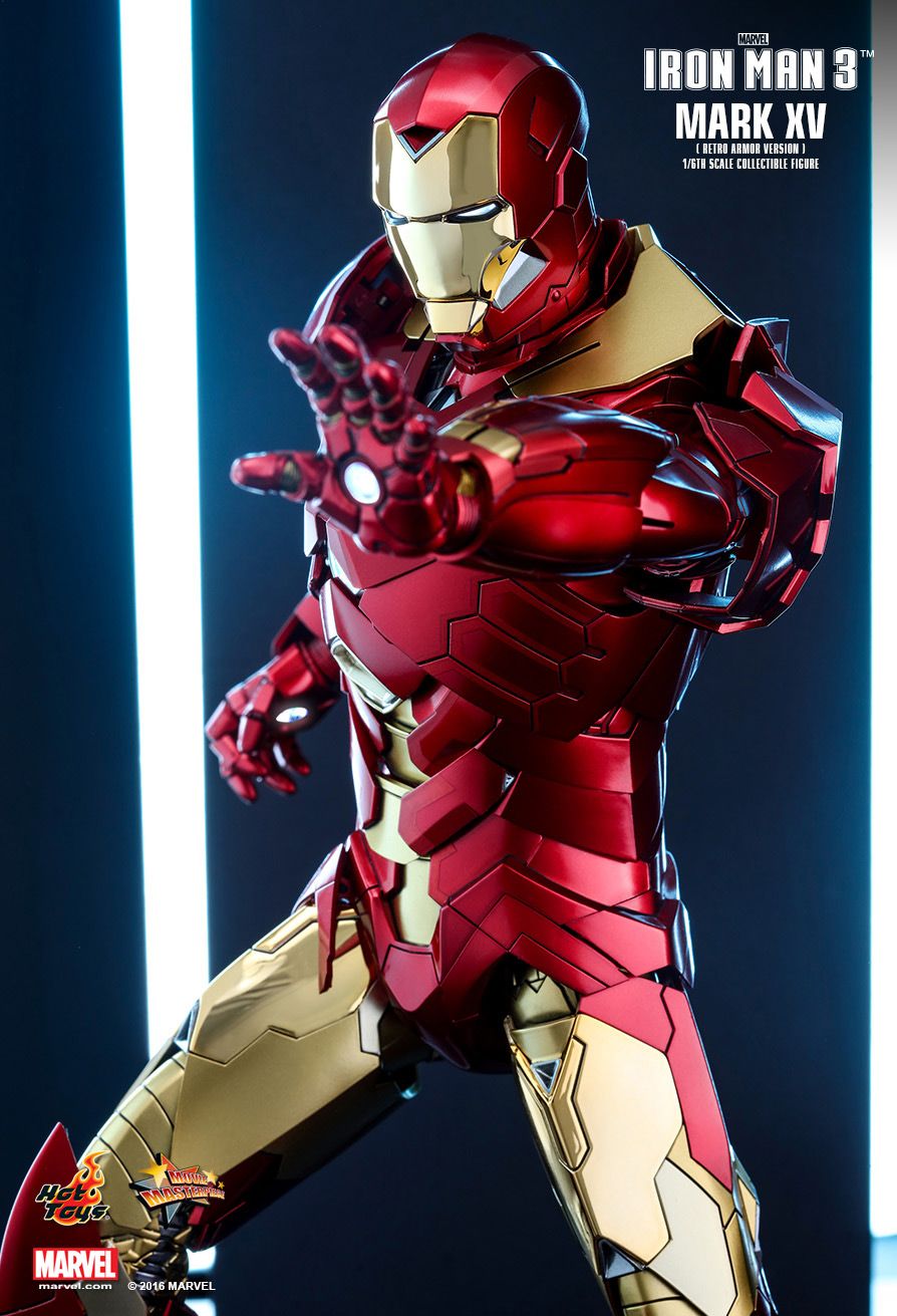 IRON MAN 3 SNEAKY MARK XV (RETRO ARMOR VERSION)