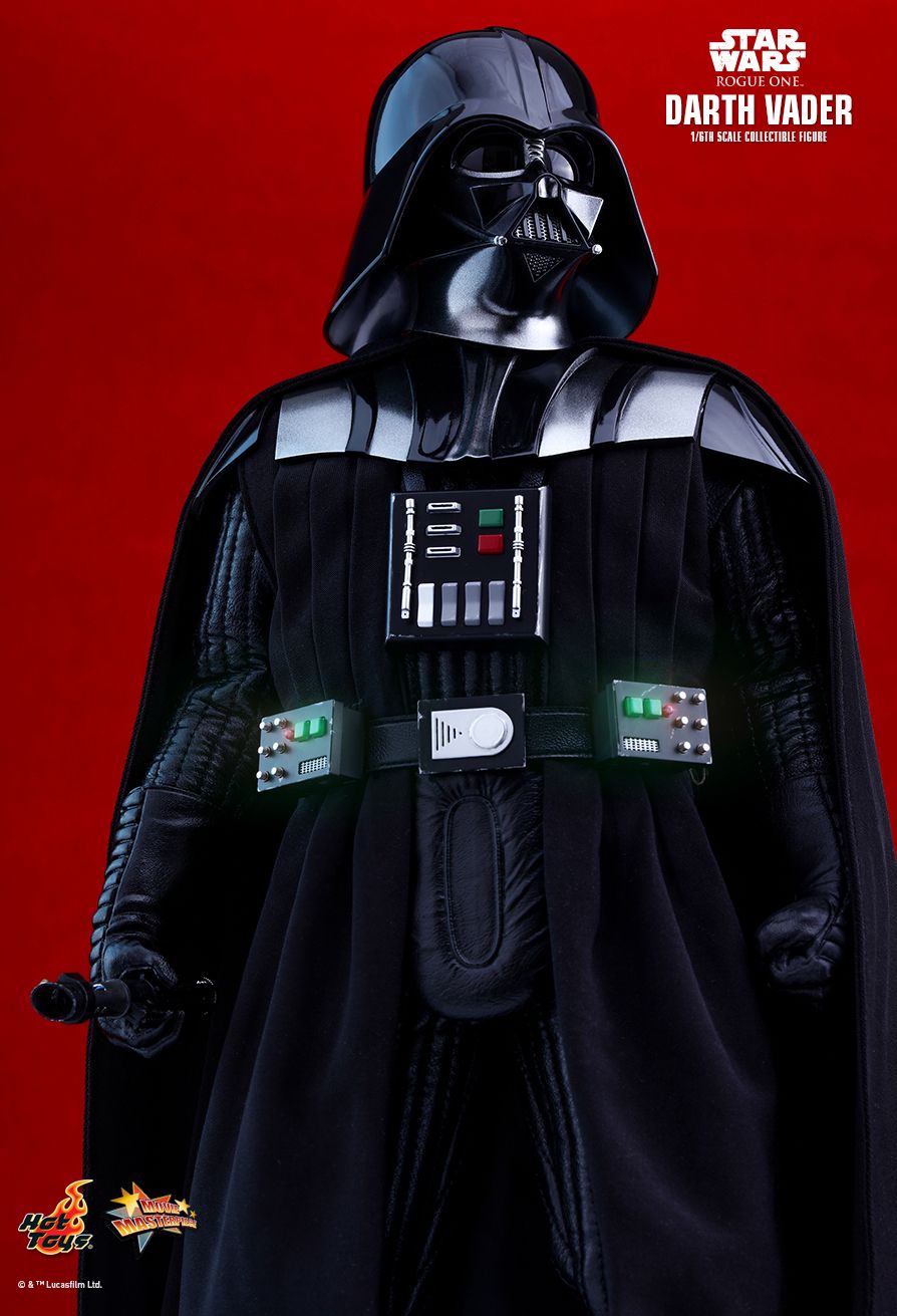 ROGUE ONE: A STAR WARS STORY DARTH VADER