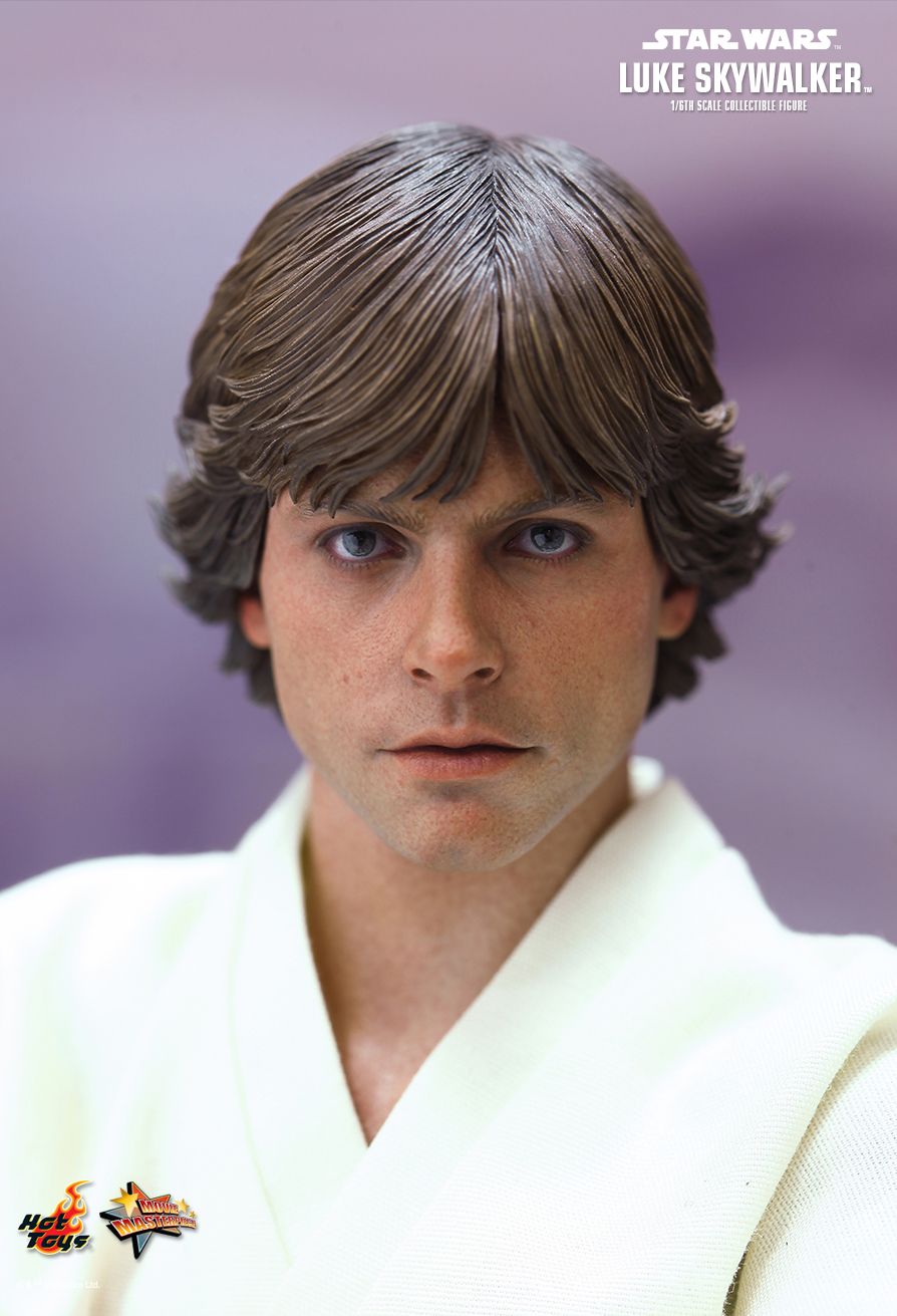STAR WARS: EPISODE IV A NEW HOPE LUKE SKYWALKER
