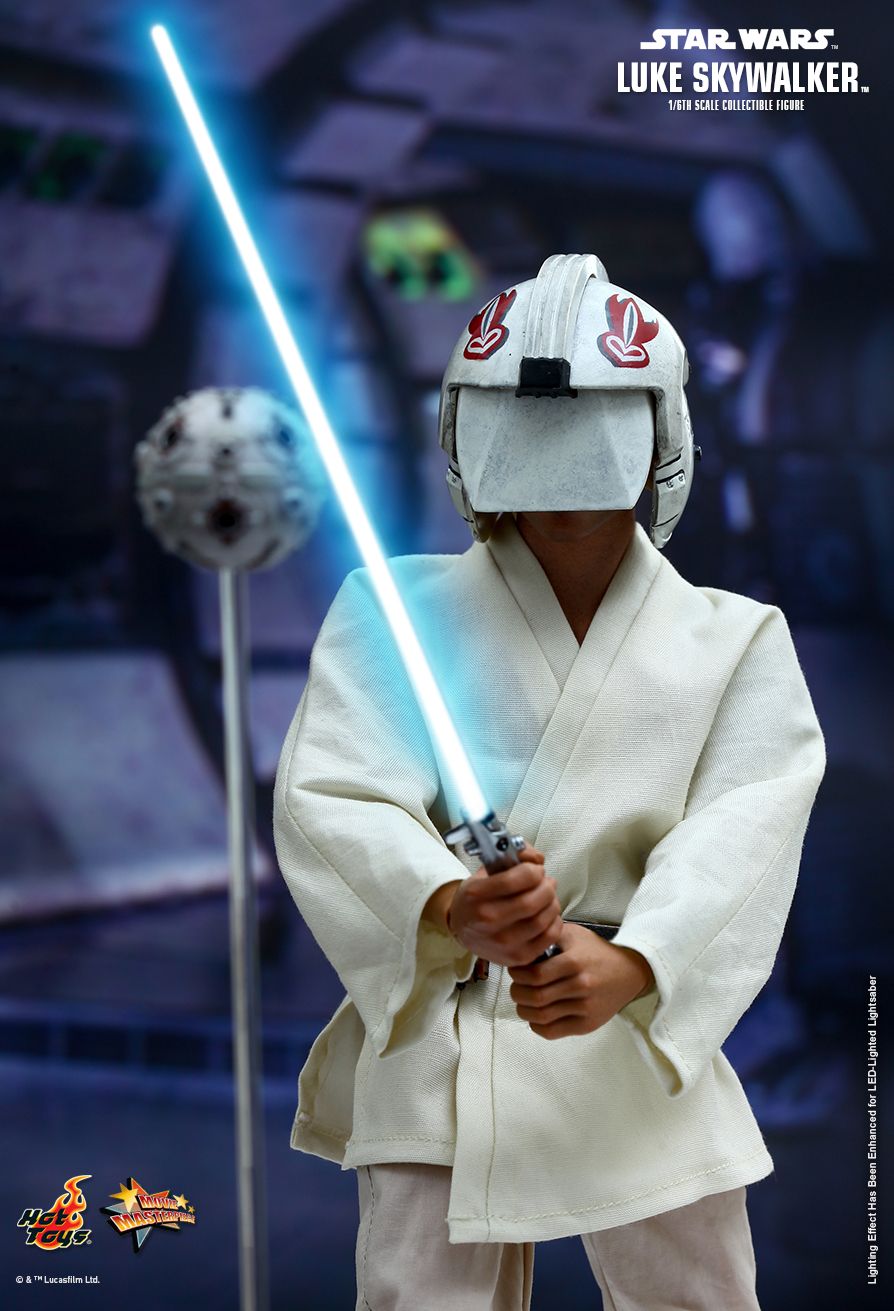 STAR WARS: EPISODE IV A NEW HOPE LUKE SKYWALKER