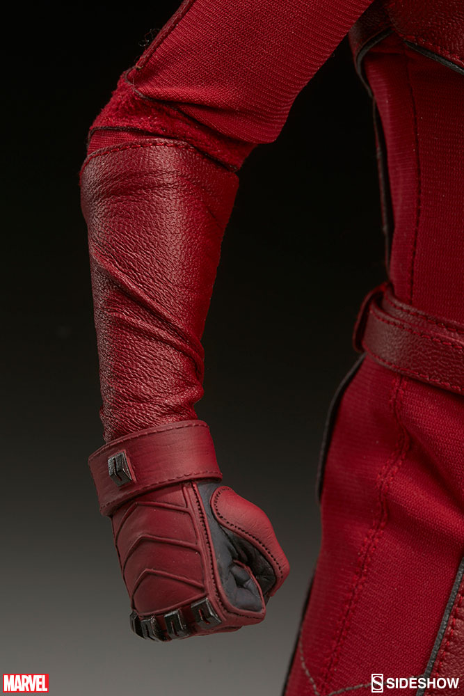 Daredevil Sixth Scale Figure by Sideshow Collectibles