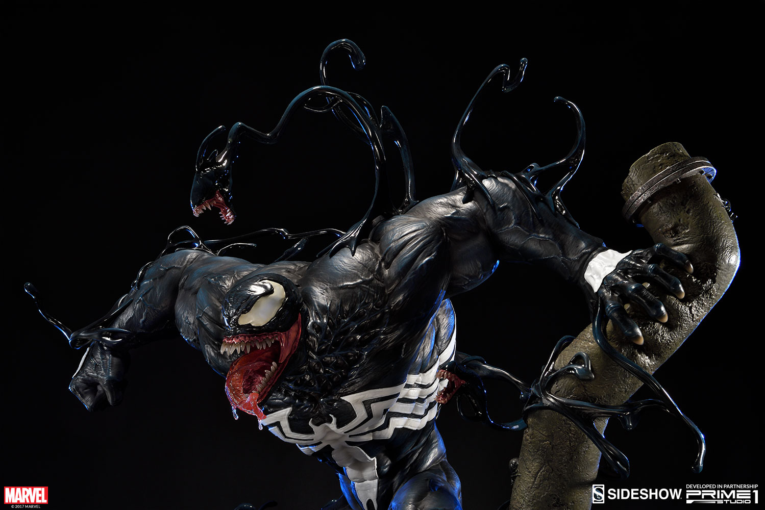 Venom Statue by Sideshow Collectibles