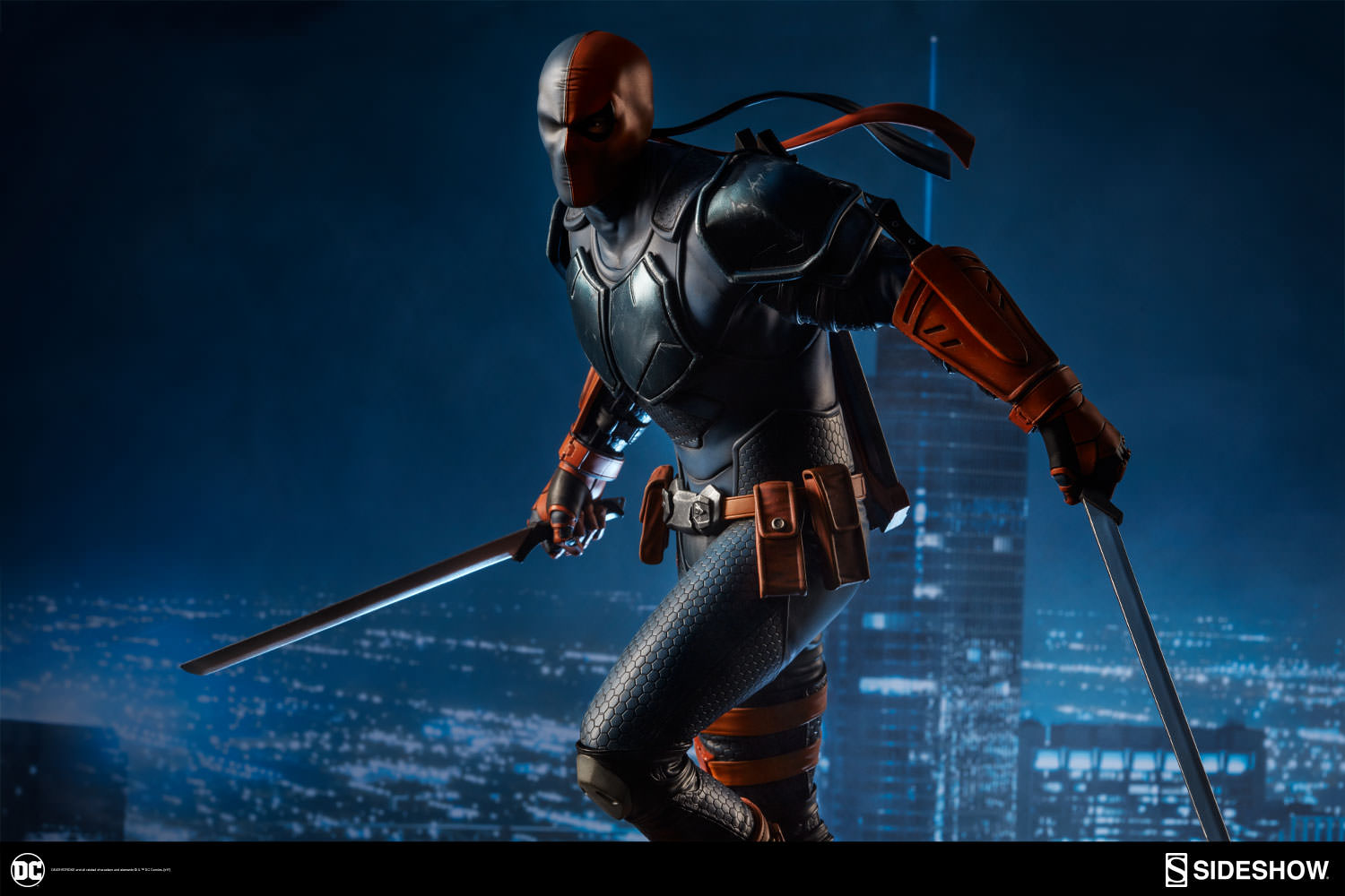 Deathstroke Premium Format™ Figure by Sideshow Collectibles