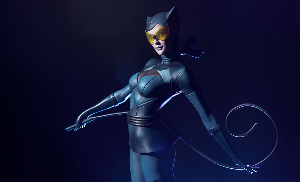 Catwoman Statue by Sideshow Collectibles