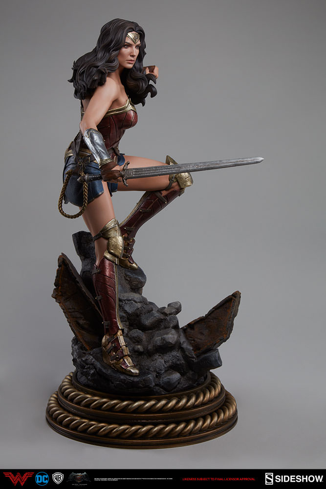 Wonder Woman (Premium Format™ Figure by Sideshow Collectibles)